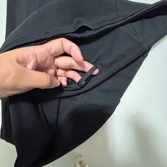 Lululemon Base pace Leggings 23” (with pockets) - Picture 3 of 5